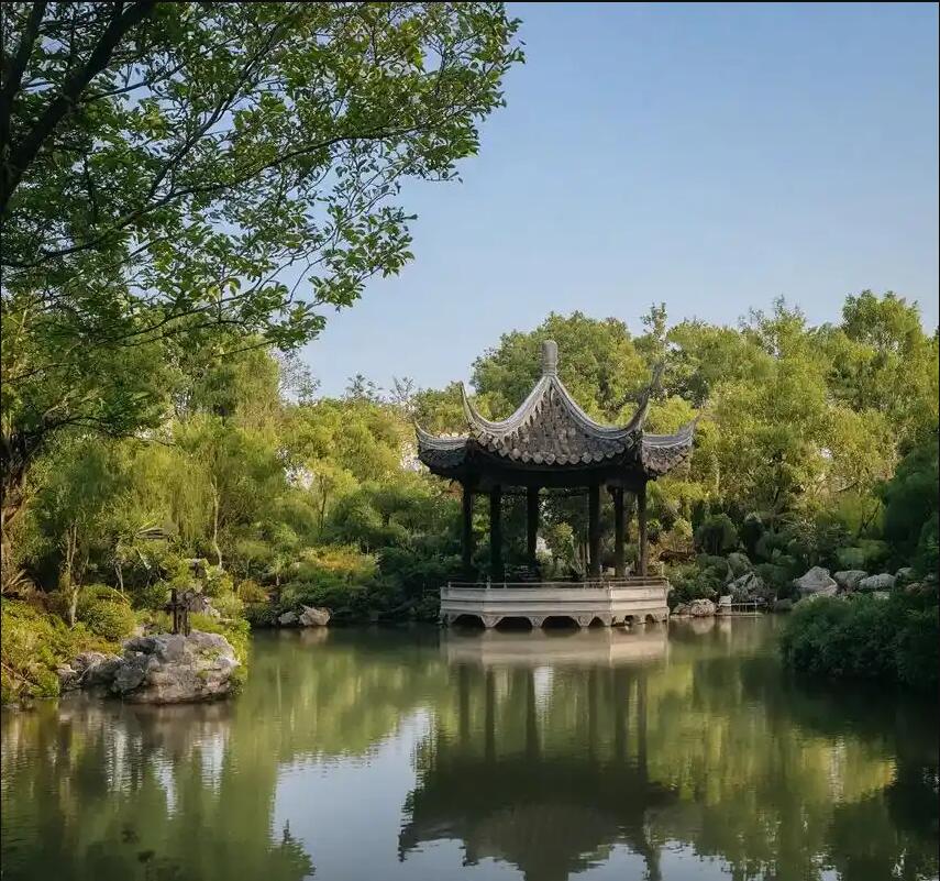 昆明盘龙怜蕾餐饮有限公司